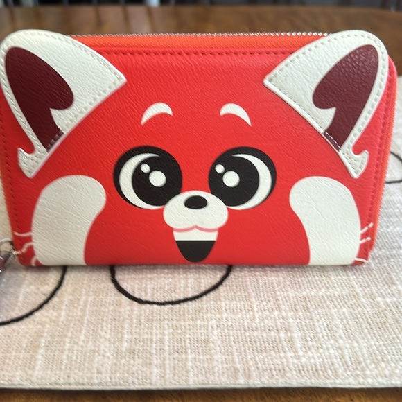 Loungefly women’s Disney Mei Lee Turning Red Panda Zip-Around Wallet - Picture 11 of 16